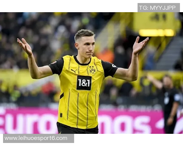 德天空曝拜仁若续约无望将转向多特后卫施洛特贝克