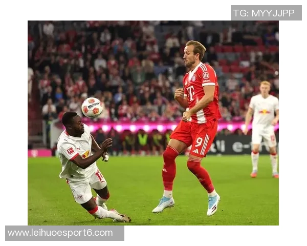 奥利塞与迪亚斯上半季联手造40球创德甲边锋组合新纪录超越罗贝里