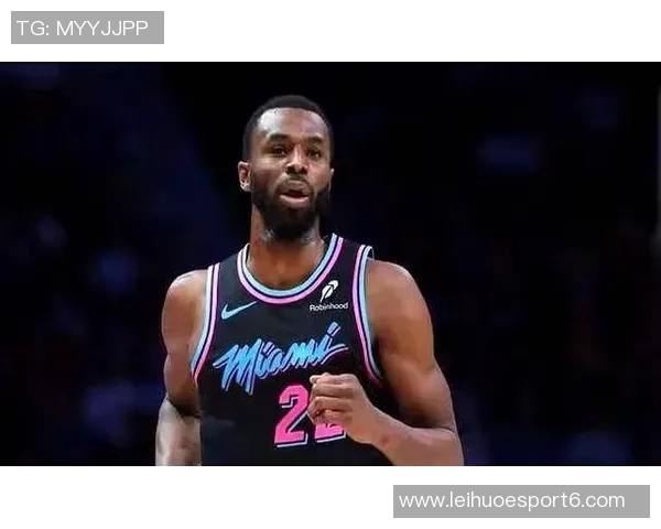 斯波称赞维金斯逐渐适应新角色展现高水平潜力