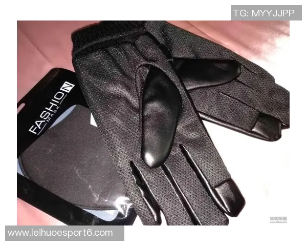 华盛顿分享比赛时手指甲发紫的秘密与场下保暖手套的独特体验 华盛顿分享比赛时手指甲发紫的秘密与场下保暖手套的独特体验