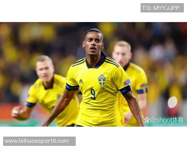 索尔斯克亚赞扬约克雷斯为团队型中锋展现出积极努力和聪明才智